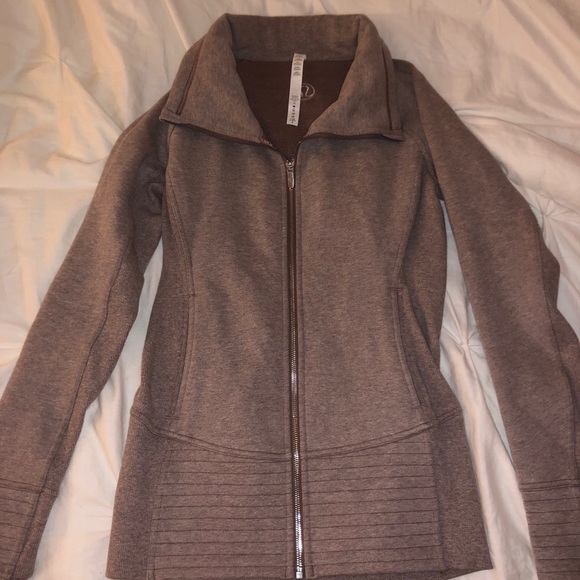Lulu Lemon jacket - Picture 3 of 4